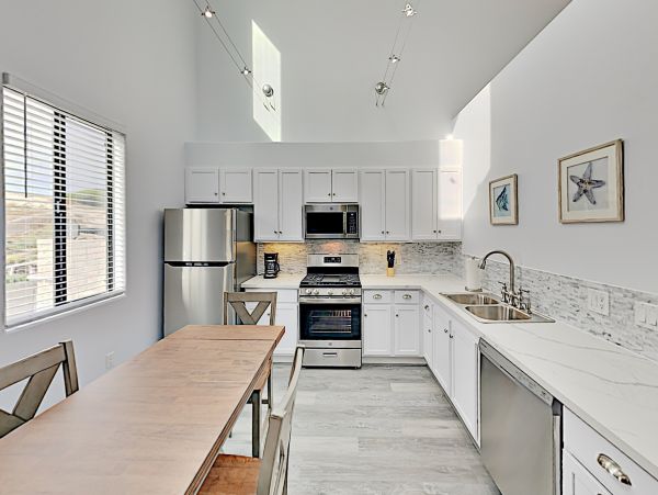 Santa Barbara County Home 1017376
