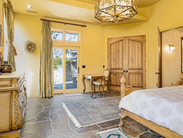 Santa Barbara County Home 1017378