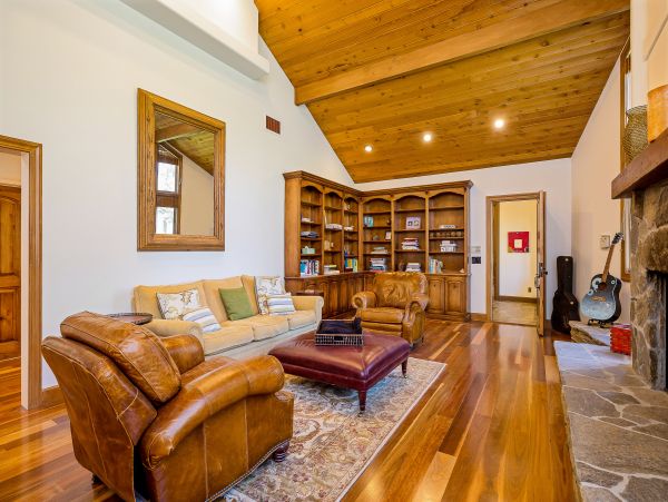 Santa Barbara County Home 1017378