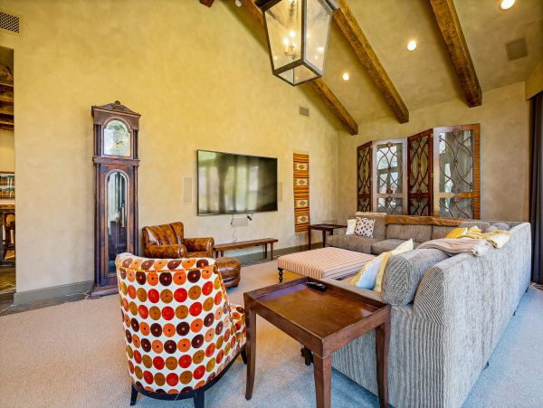 Santa Barbara County Home 1017378
