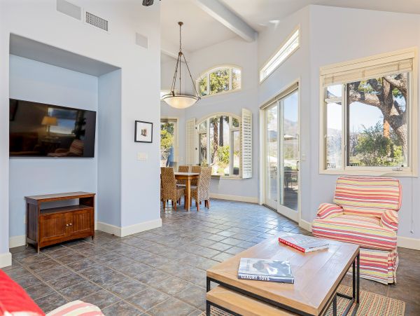 Santa Barbara County Home 1017378