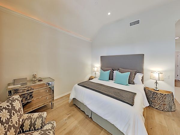 Santa Barbara County Home 1017379