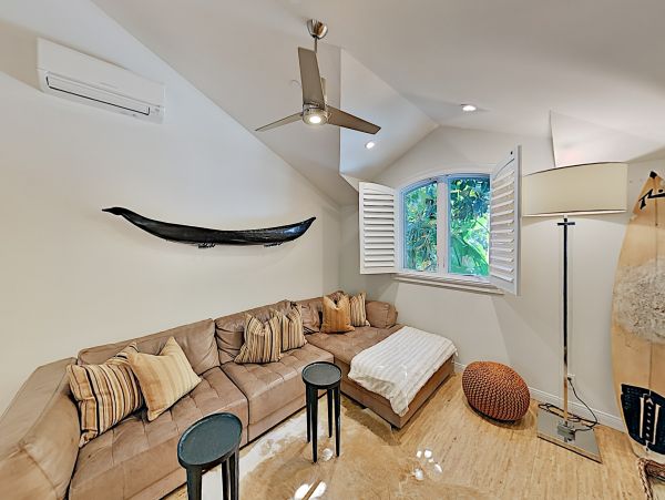 Santa Barbara County Home 1017379