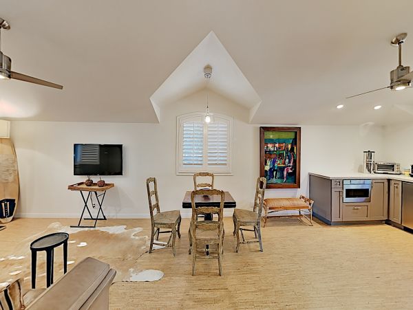 Santa Barbara County Home 1017379