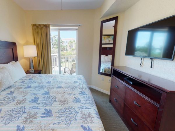 Treasure Island Condo 1017381