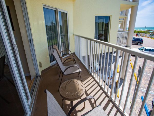 Treasure Island Condo 1017381