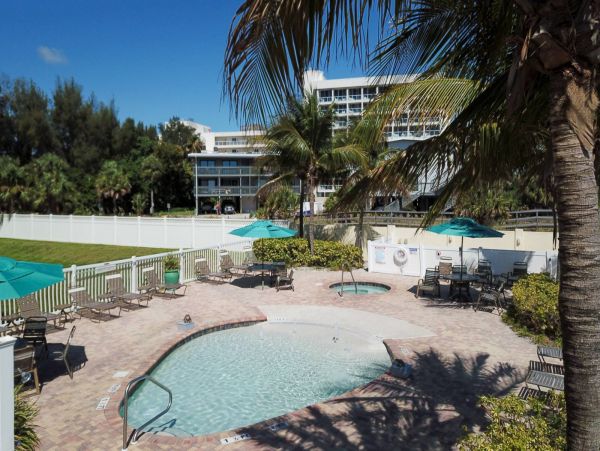 Treasure Island Condo 1017381