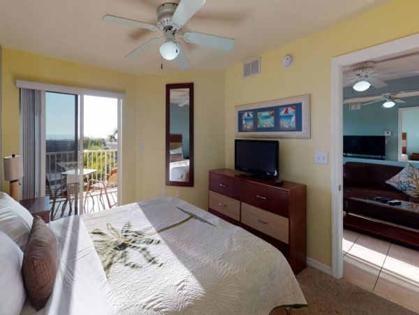 Treasure Island Condo 1017384