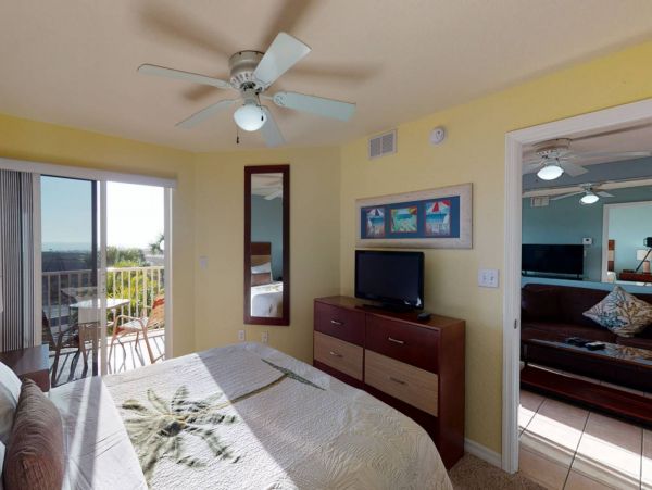 Treasure Island Condo 1017384