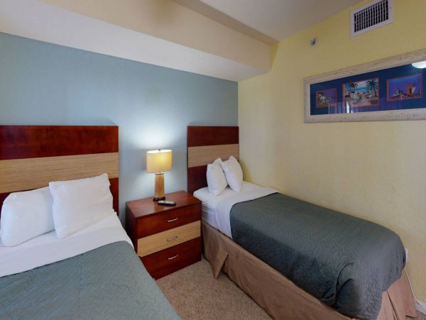 Treasure Island Condo 1017384
