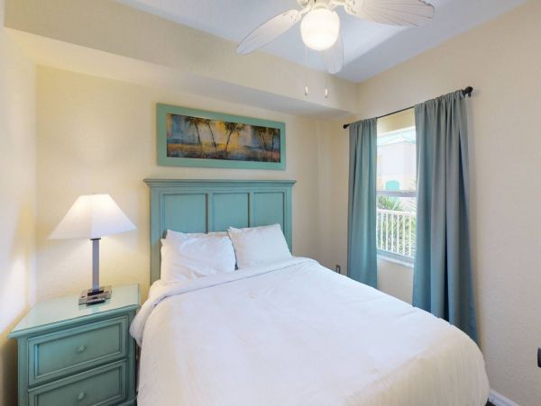 Treasure Island Condo 1017386