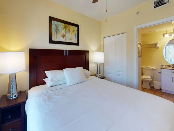 Treasure Island Condo 1017386