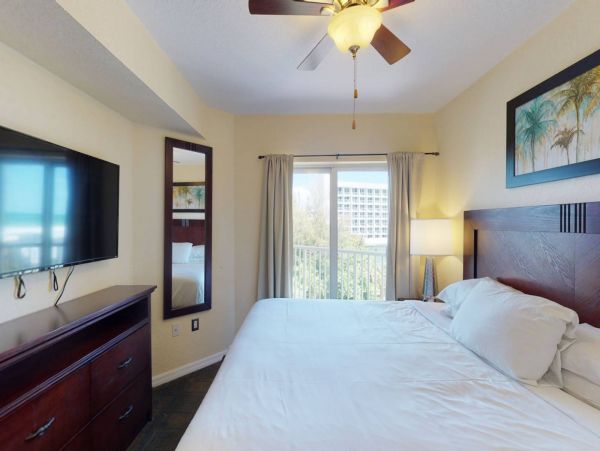 Treasure Island Condo 1017386