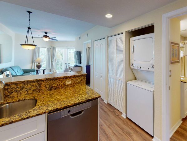 Treasure Island Condo 1017386