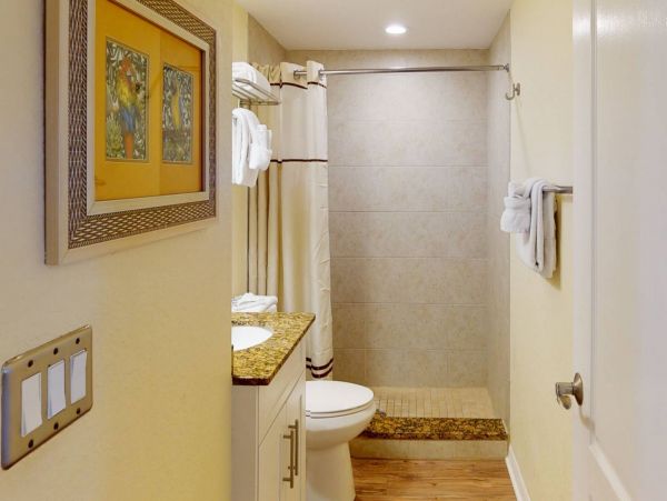 Treasure Island Condo 1017386