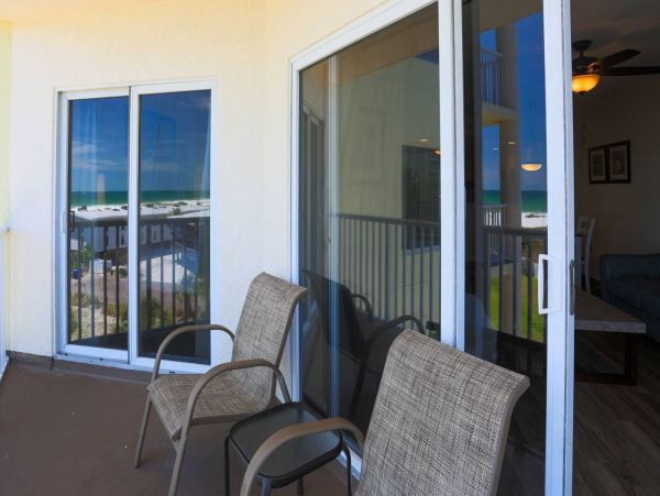Treasure Island Condo 1017386