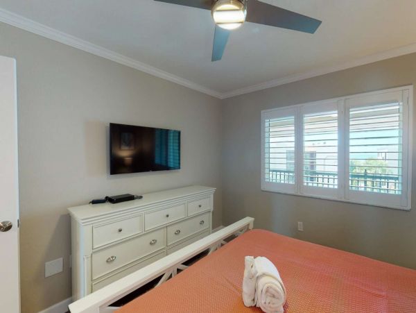 Treasure Island Condo 1017390