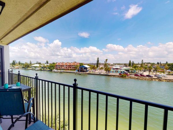 Treasure Island Condo 1017390