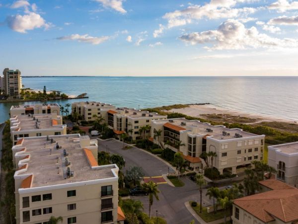Treasure Island Condo 1017390