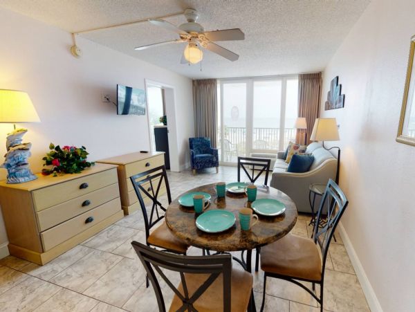 Wonderful Sleeps 6 Spacious Full Gulf Views