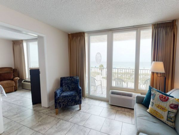 Wonderful Sleeps 6 Spacious Full Gulf Views