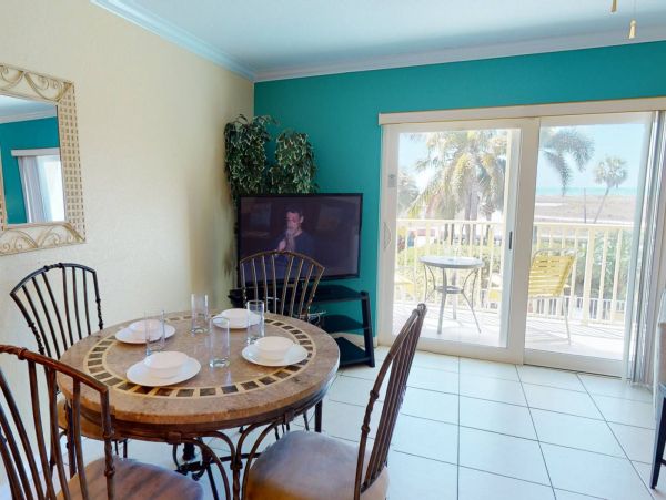 Treasure Island Condo 1017393