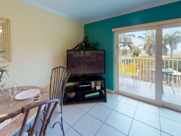 Treasure Island Condo 1017393
