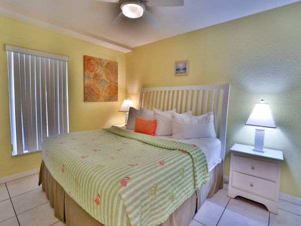 Treasure Island Condo 1017393