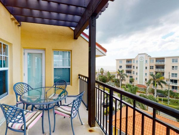 Treasure Island Condo 1017395