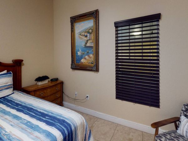 Treasure Island Condo 1017395