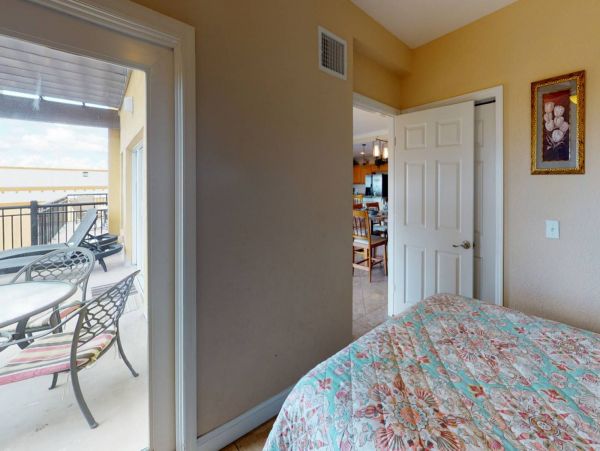Treasure Island Condo 1017395