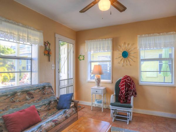 Treasure Island Condo 1017396
