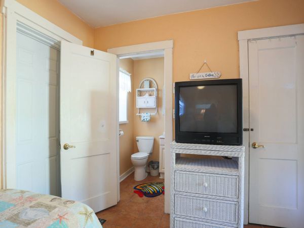 Treasure Island Condo 1017396