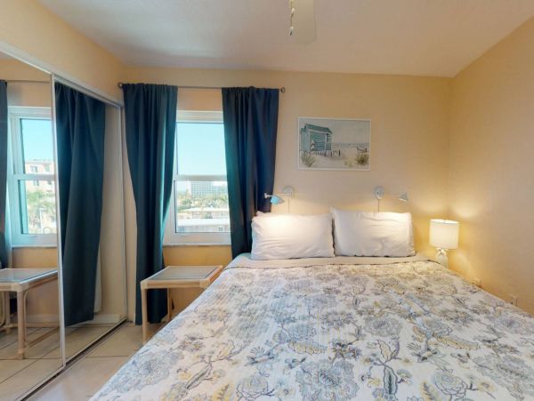 Treasure Island Condo 1017397