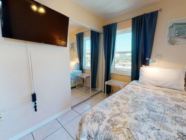 Treasure Island Condo 1017397