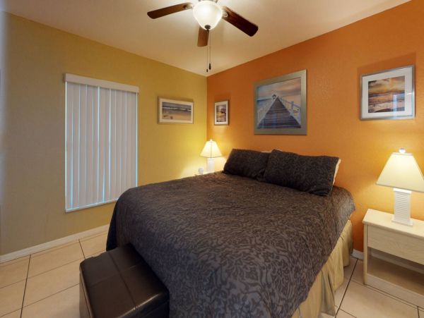 Treasure Island Condo 1017398