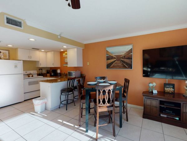 Treasure Island Condo 1017398