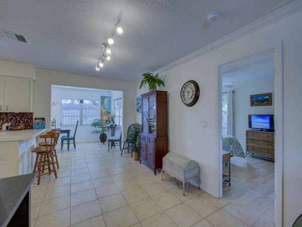 Venice Home 1017399
