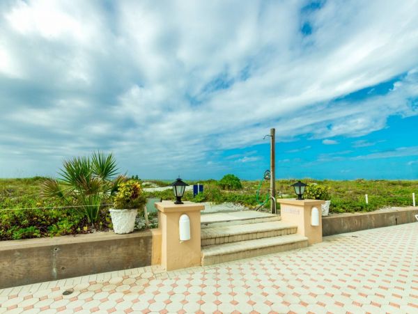 Venice Condo 1017400