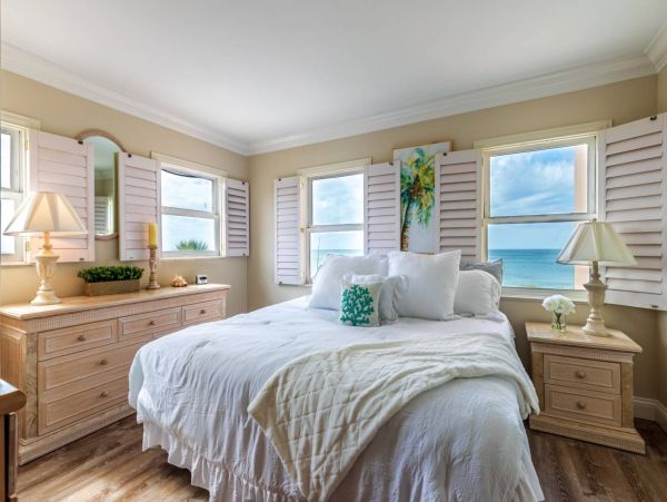 Venice Condo 1017400