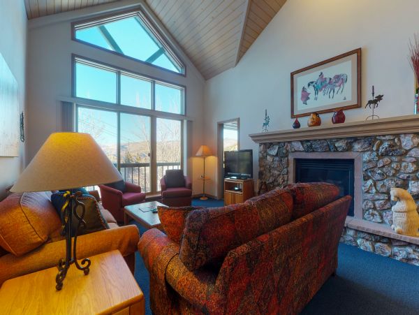 Beaver Creek Vacation Rental Ski-In/Ski-Out 3BR + Loft