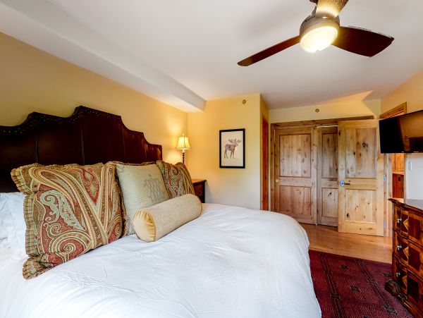 Ski in Ski Out Beaver Creek 2 Bedroom Residence