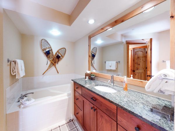 Beaver Creek Bachelor Gulch Home 1017410