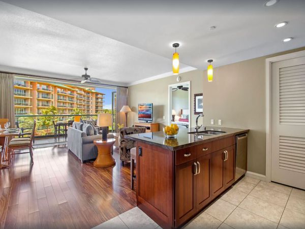 A Stunning Six  Bedroom Vacation Getaway - Sleeps 18 Guests