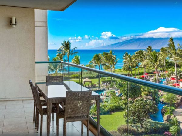 A Stunning Six  Bedroom Vacation Getaway - Sleeps 18 Guests