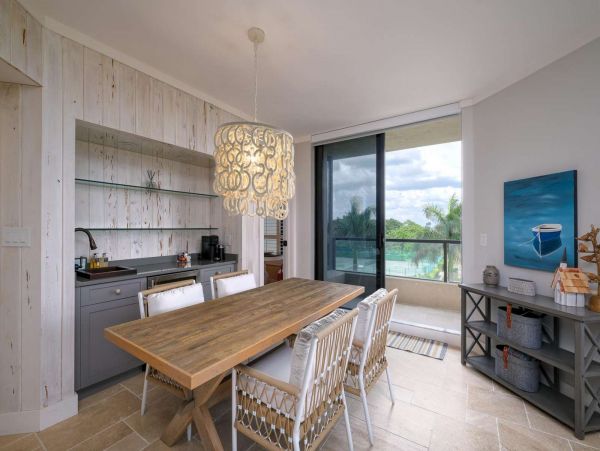 Longboat Key Vacation Rentals - Florida Beachfront Condo with Resort Amenities