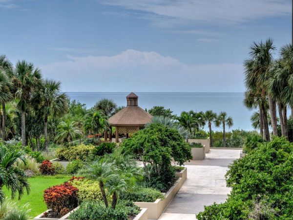 Longboat Key Vacation Rentals - Florida Beachfront Condo with Resort Amenities