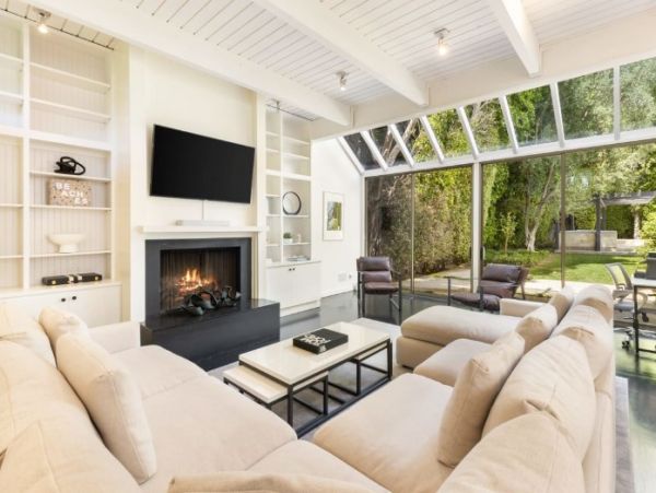 Los Angeles Home 1017472