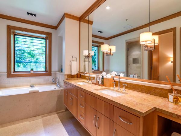 Elegant 3 Bedroom Villa in Lahaina Sleeps 10