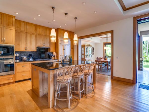 Elegant 3 Bedroom Villa in Lahaina Sleeps 10